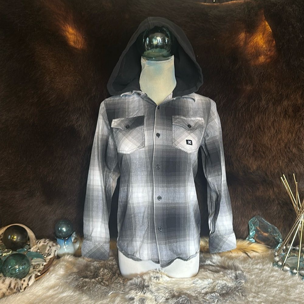 DC hooded foannel button down shirt M (6024D)